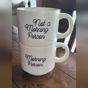 Stackable stoneware mugs like new condition